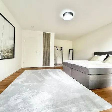 2 Etagen-loft Mit Swimmingpool In Traumlage
