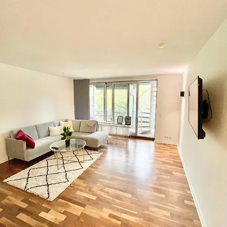 شقة 2 Etagen-loft Mit Swimmingpool In Traumlage فيسبادن